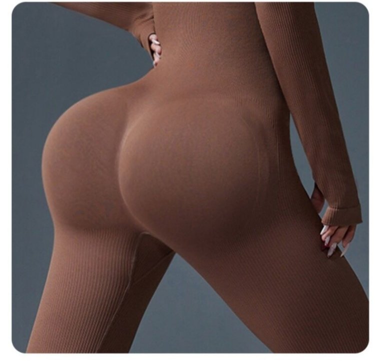 Usage scenario of one-piece wear as promotional gift