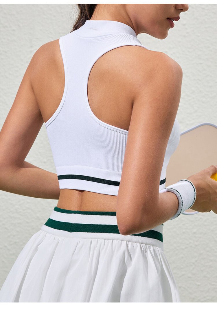 Supportive yoga bra for intense exercises