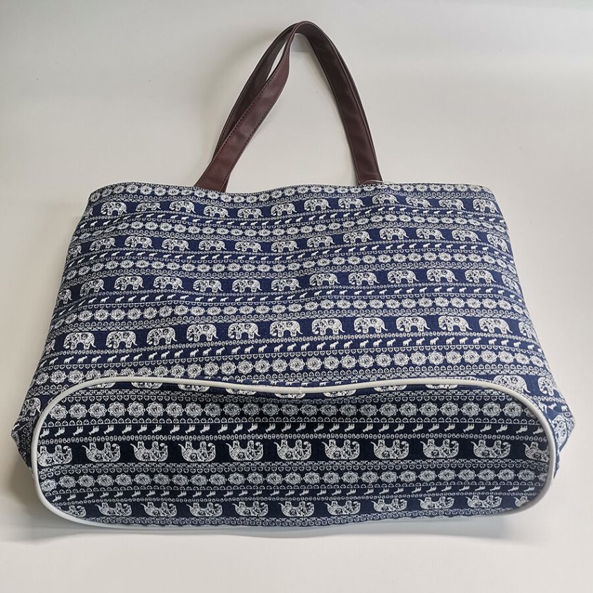 Chic handbag for enterprise promotional giveaways