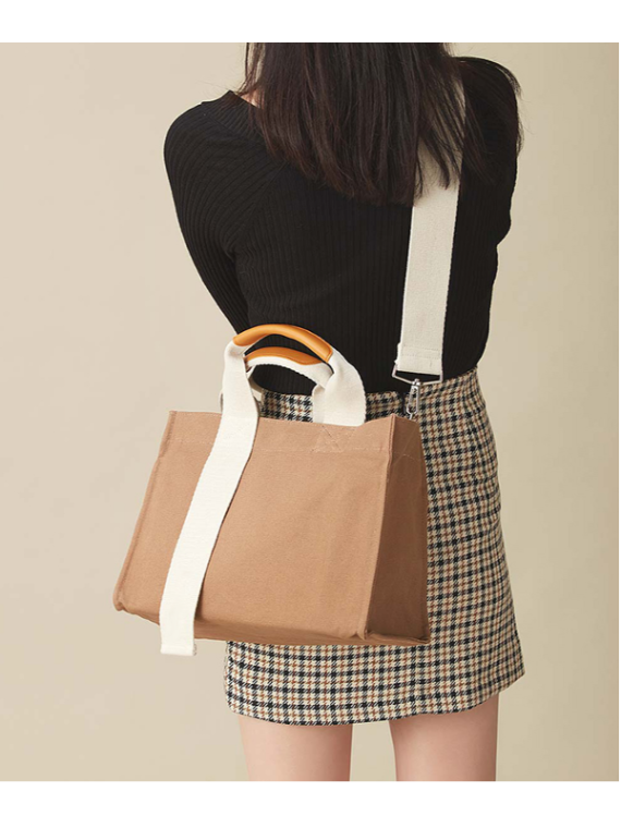 Functional crossbody bags with stylish design