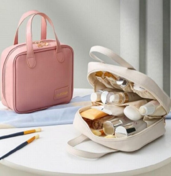High-quality enterprise promotional cosmetic bag for gifts