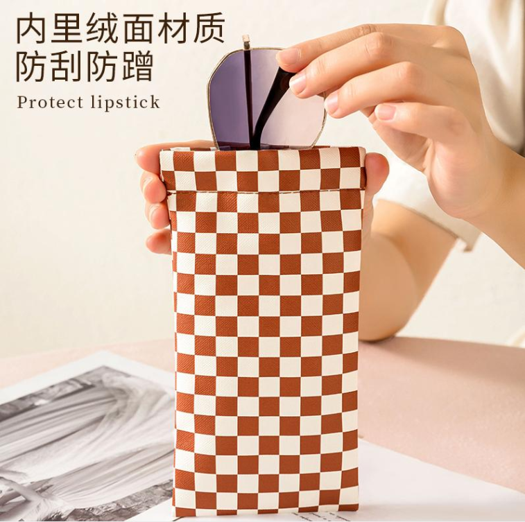 Classic look PU bag for timeless style