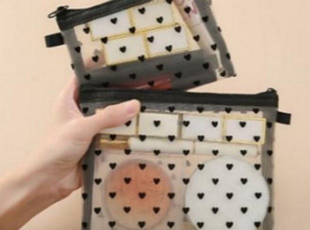 High-quality cosmetic bag for daily use