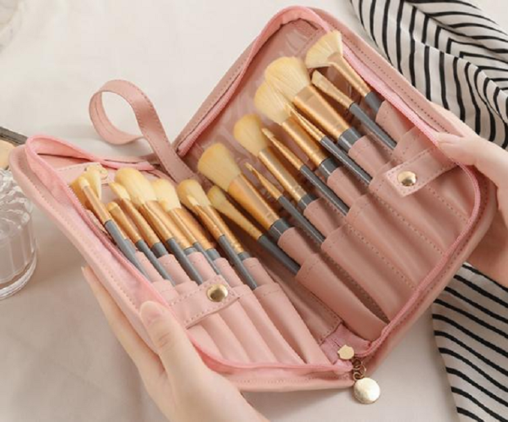 Additional feature of brush bag for promotional items