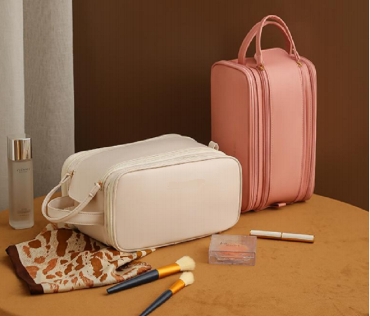 Compact cosmetic bag ideal for corporate promotional giveaways