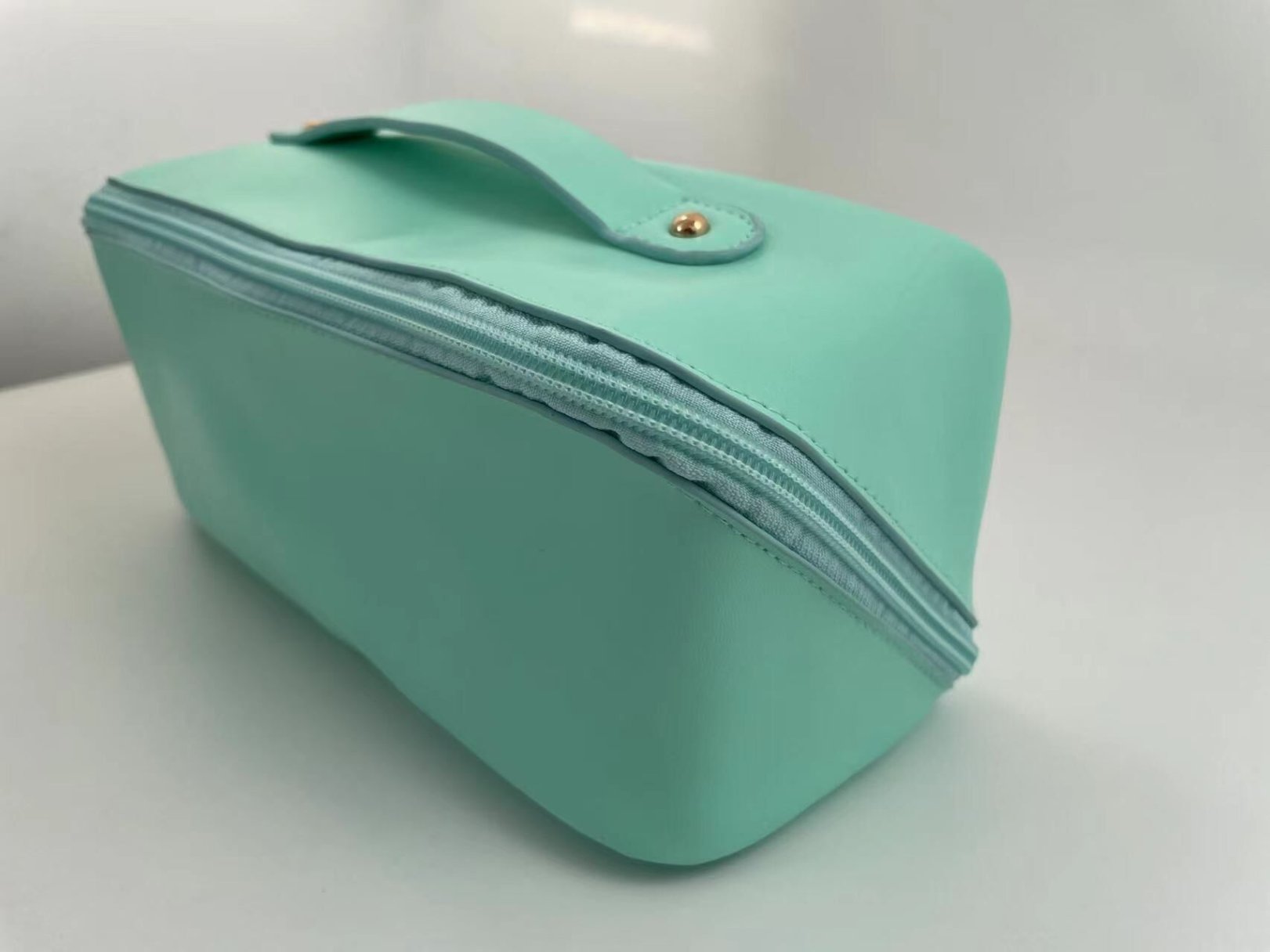 Cosmetic bags promotional image
