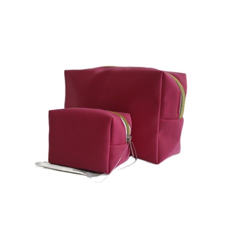 Cosmetic bag with stylish design