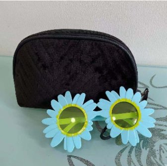 Brand gift handbag for corporate giveaways