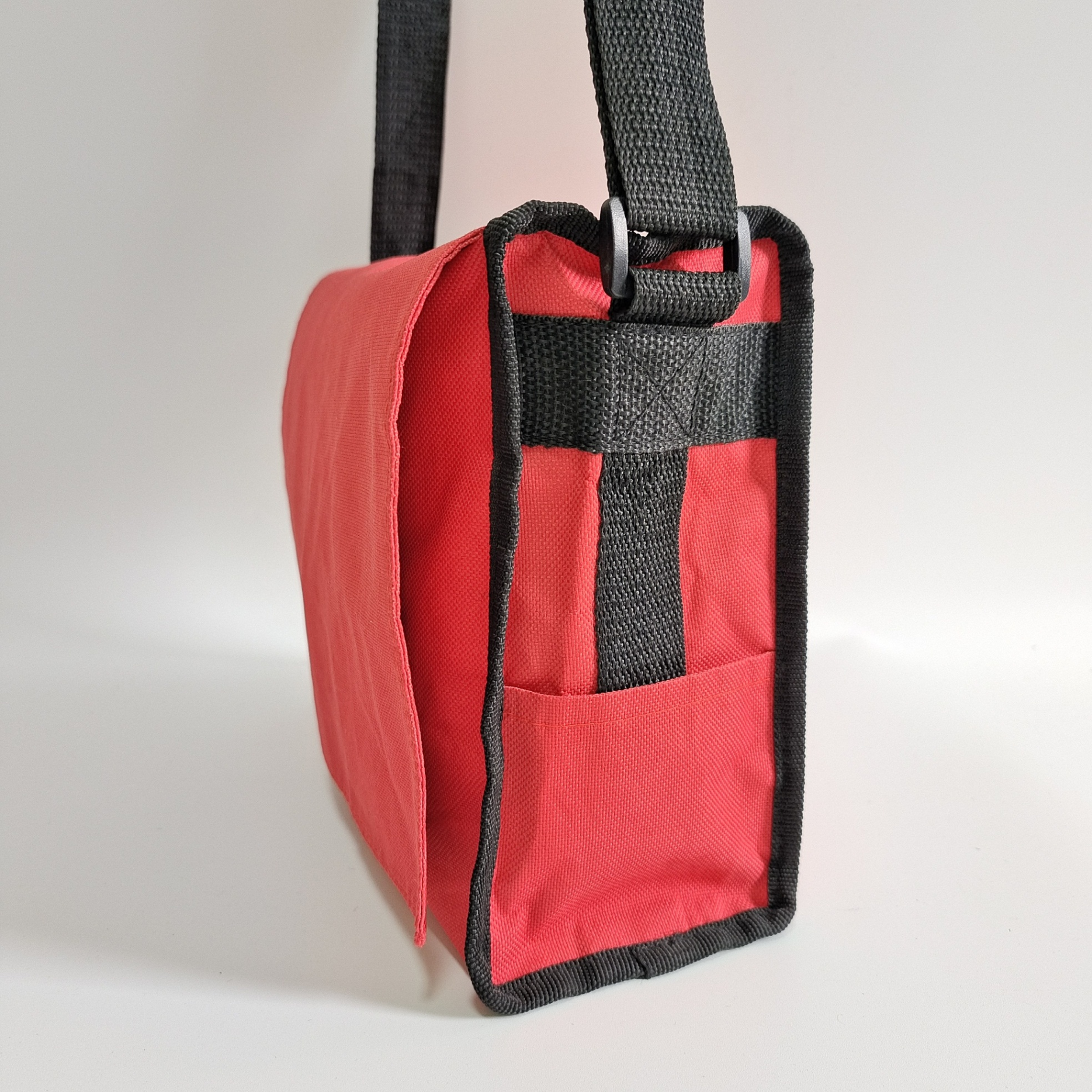 Design of courier mail bag for promotion