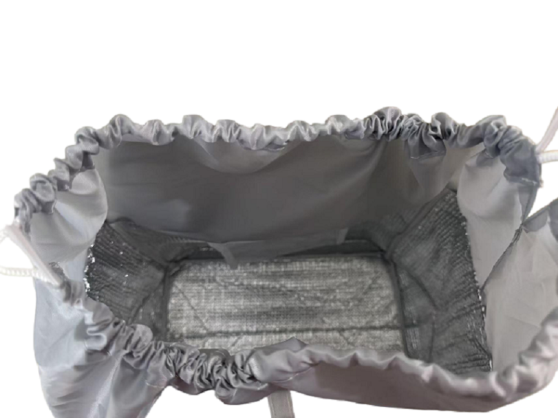 High-capacity cooler bag for group outings