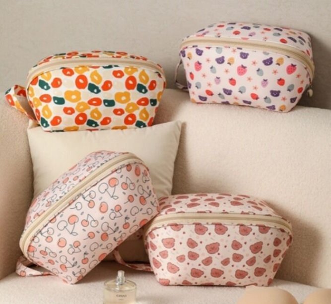 Front view of travel bra bag for promotional gifts
