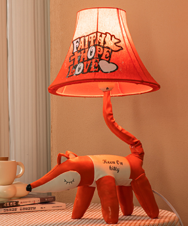 Playful table lamp for children's bedroom