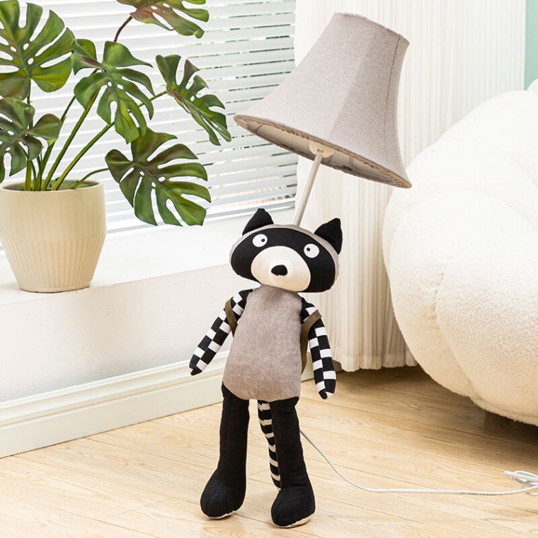 Adorable children's table lamp for bedroom