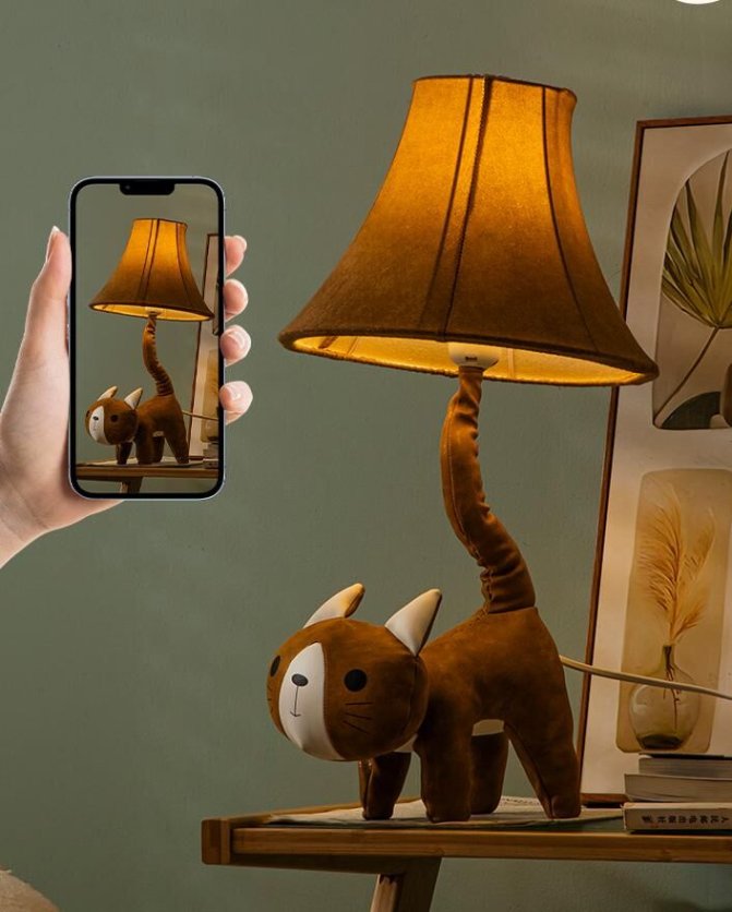Adorable cat-shaped light for children