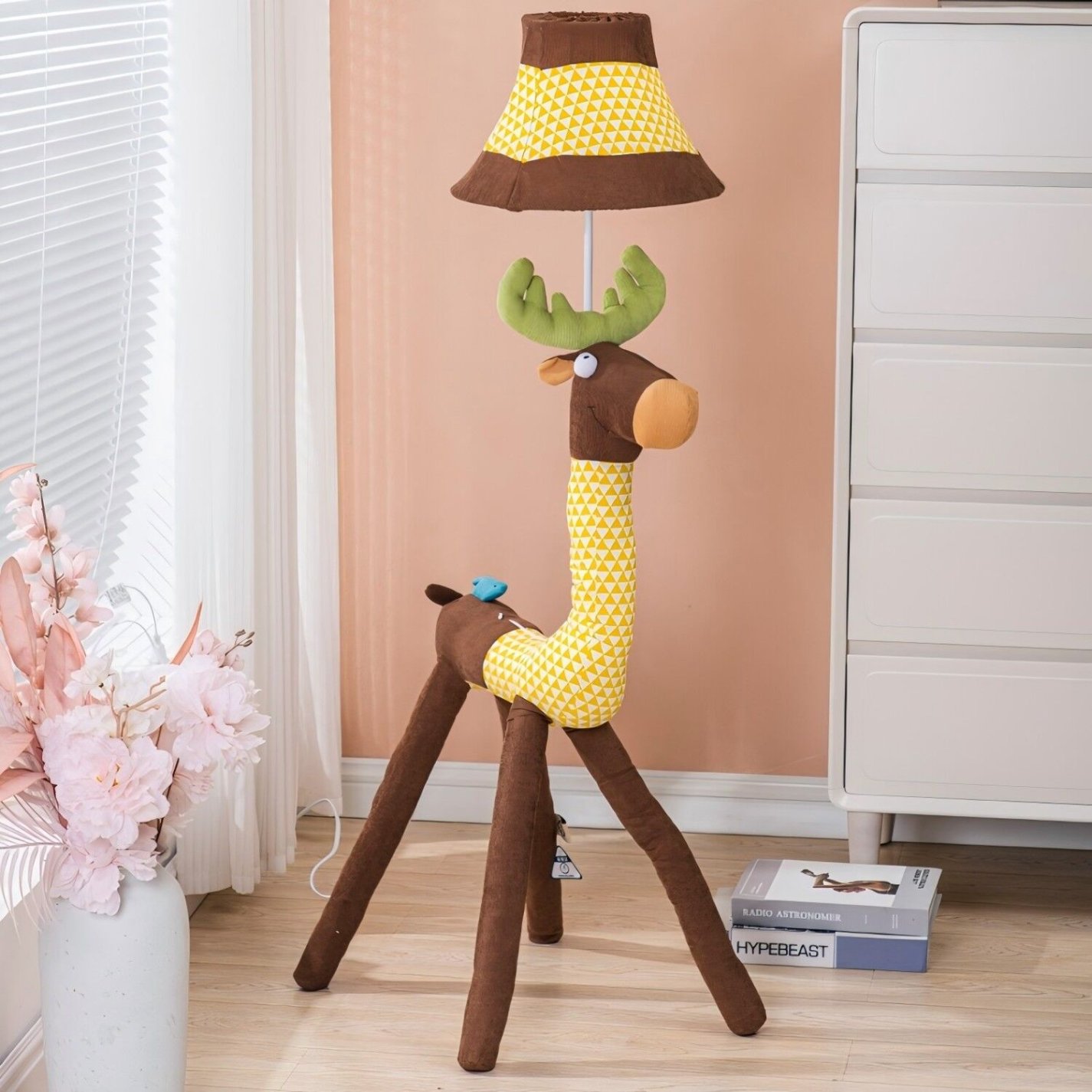 Children's floor lamp with modern design