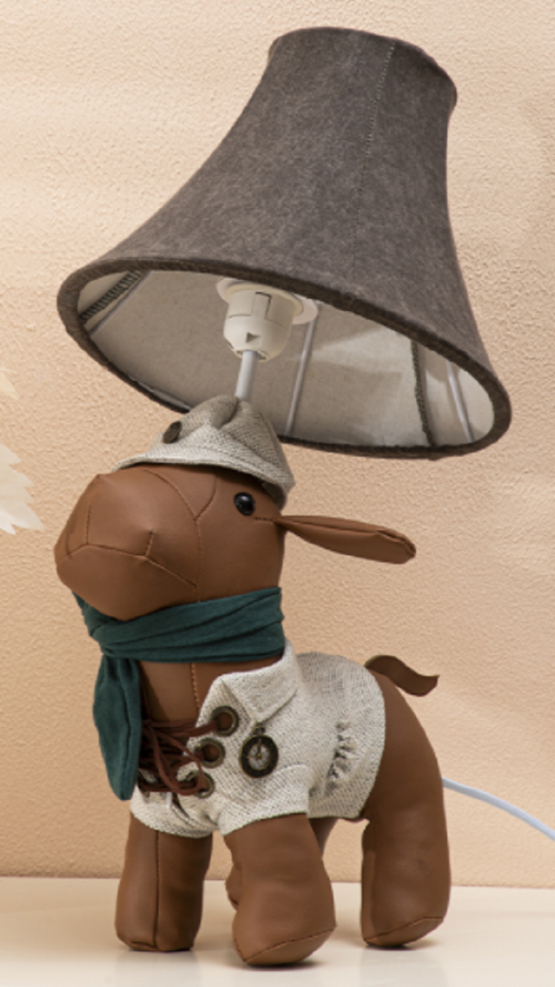 Bright children's table lamp for reading