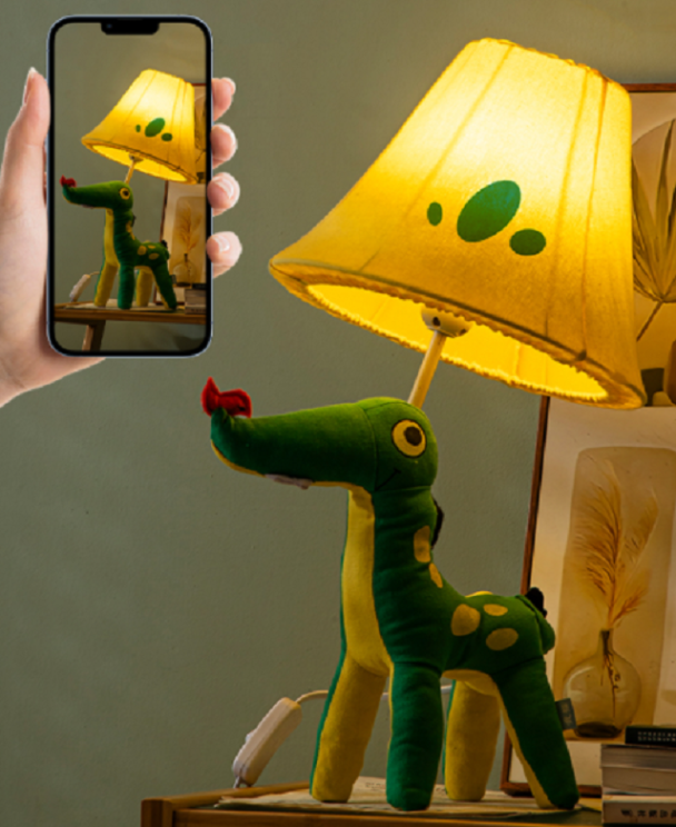 Animal-shaped children's table lamp