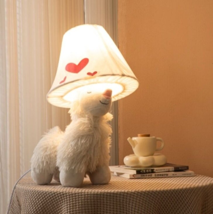 Cute children's table lamp for bedroom decor