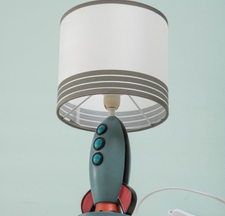 Colorful children's table lamp for bedroom