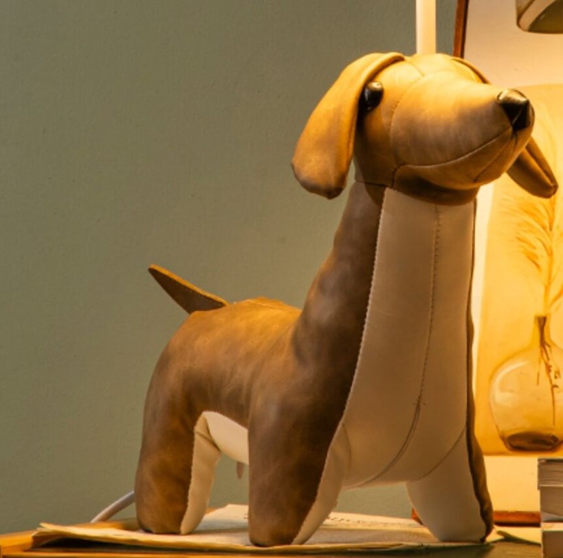 Modern children's table lamp