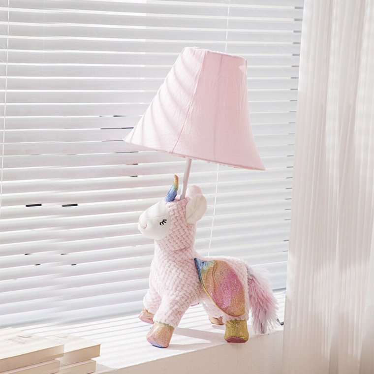 Children's table lamp with unique design