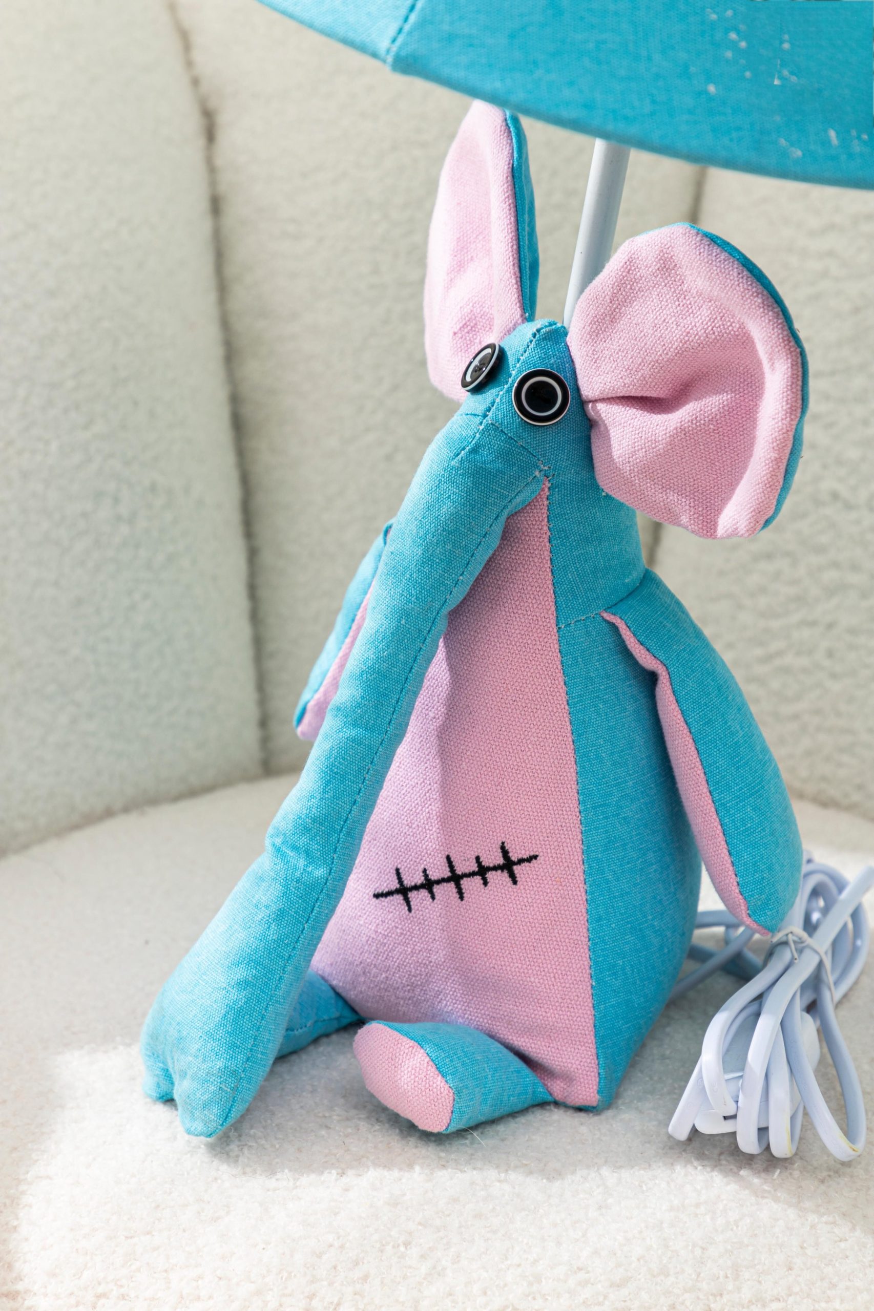 Fun children's table lamp for bedroom decor