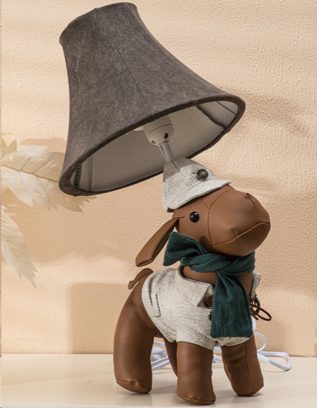 Children's animal-shaped lamp with cute design