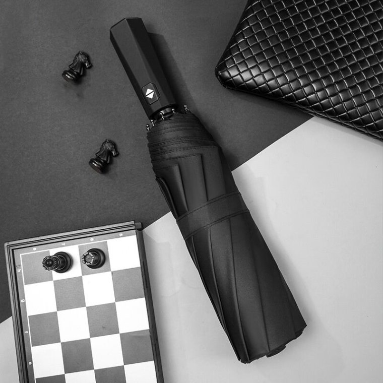 Creative umbrella design for children's lamp
