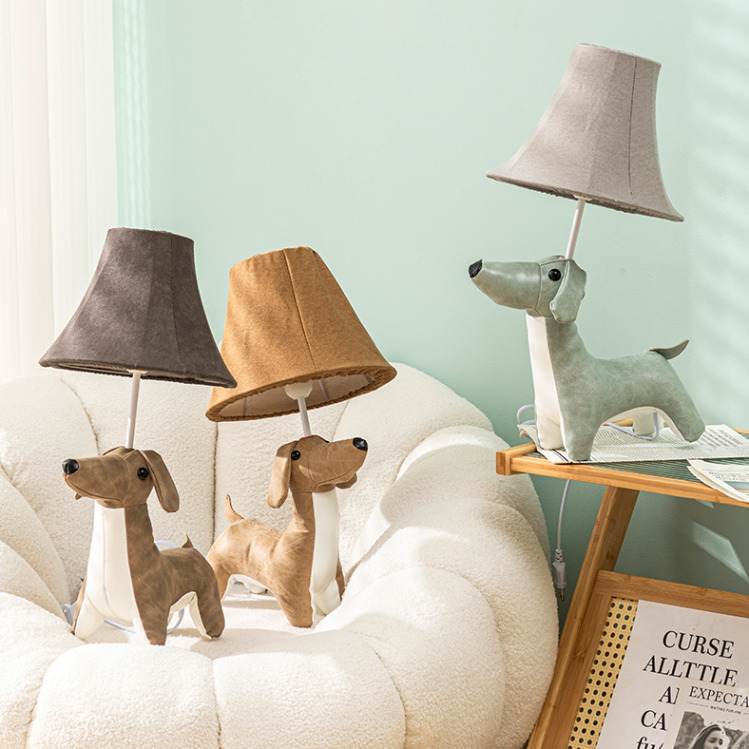 Children's desk lamp with modern design