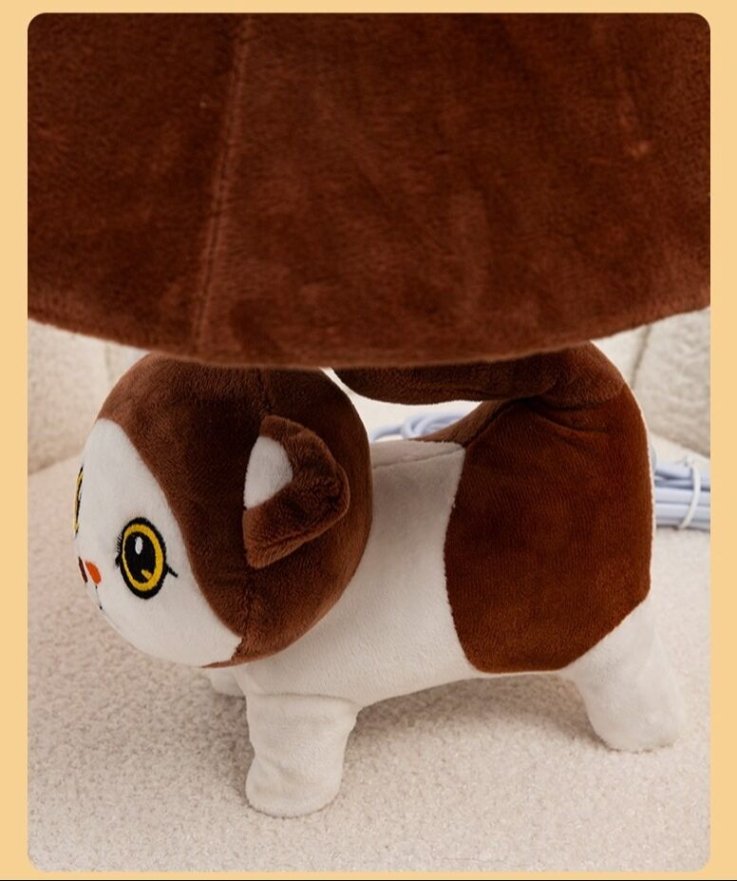Cartoon-themed kids table lamp