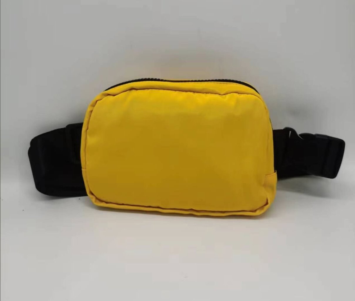 Children lantern waist bag - close-up