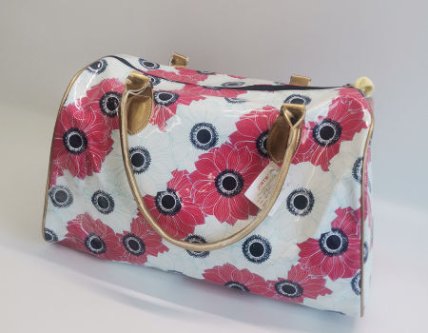Design of eco-friendly handbags for promotion