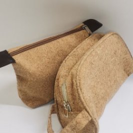 A fashionable cosmetic bag for everyday use