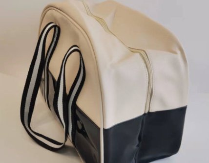 Stylish PVC cosmetic bag for daily use