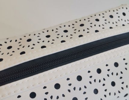 Design of cosmetic bags suitable for enterprise gifts