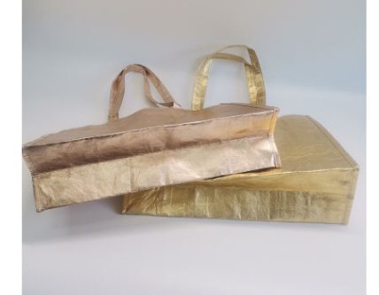 Custom recycled shopping bags with brand logo