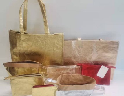 Washable kraft paper bag with unique design