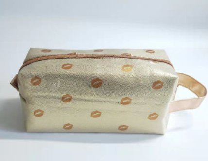 Stylish cosmetic bags for promotional gifts