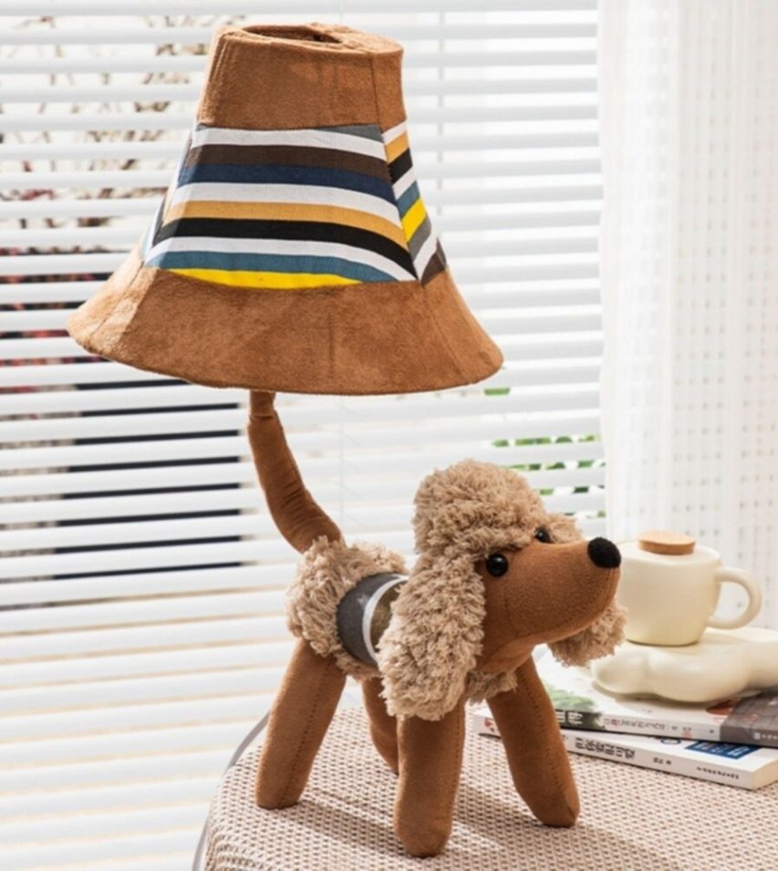 Children's table lamp with unique design