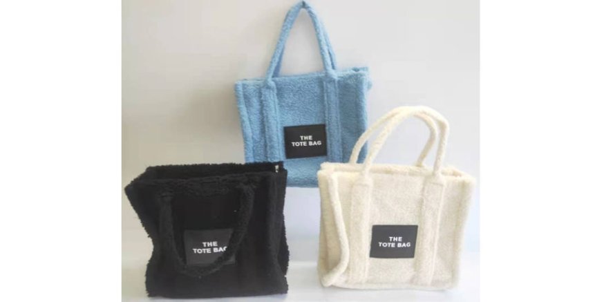 Children's plush bag ideal for travel use